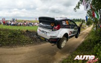 Ott Tänak al volante del Ford Fiesta RS WRC, durante el Rally de Polonia 2016, puntuable para el Campeonato del Mundo de Rallyes WRC 2016.
