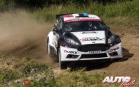 Karl Kruuda al volante del Ford Fiesta R5 WRC2, durante el Rally de Polonia 2016, puntuable para el Campeonato del Mundo de Rallyes WRC2 2016.