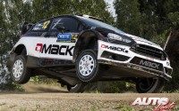 Ott Tänak al volante del Ford Fiesta RS WRC, durante el Rally de Finlandia 2016, puntuable para el Campeonato del Mundo de Rallyes WRC.