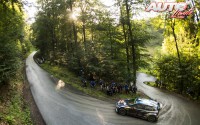 Jari-Matti Latvala al volante del Volkswagen Polo R WRC, durante el Rally de Alemania 2016, puntuable para el Campeonato del Mundo de Rallyes WRC.