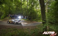 Andreas Mikkelsen al volante del Volkswagen Polo R WRC, durante el Rally de Alemania 2016, puntuable para el Campeonato del Mundo de Rallyes WRC.