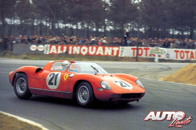 Ferrari 250 P Le Mans 1963 #21 - Autobarn 1/18 - Miniature De Collection