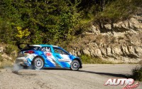 Stéphane Sarrazin al volante del Hyundai i20 R5 WRC2, durante el Rally de Francia / Tour de Córcega 2016, puntuable para el Campeonato del Mundo de Rallyes WRC 2016.