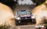 Sébastien Ogier al volante del Volkswagen Polo R WRC, durante el Rally de España / Cataluña 2016, puntuable para el Campeonato del Mundo de Rallyes WRC 2016.