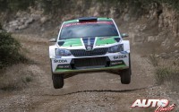 Pontus Tidemand al volante del Skoda Fabia R5 WRC2, durante el Rally de España / Cataluña 2016, puntuable para el Campeonato del Mundo de Rallyes WRC2 2016.