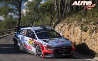 Thierry Neuville al volante del Hyundai i20 WRC, durante el Rally de España / Cataluña 2016, puntuable para el Campeonato del Mundo de Rallyes WRC 2016.