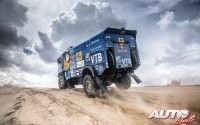Dmitry Sotnikov, al volante del Kamaz 4326, durante la 5ª etapa del Rally Dakar 2017, disputada entre Tupiza y Oruro (Bolivia).
