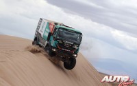 Ton van Genugten, al volante del Iveco Trakker 4x4, durante la 4ª etapa del Rally Dakar 2017, disputada entre San Salvador de Jujuy (Argentina) y Tupiza (Bolivia) y Salta (Argentina).
