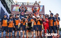 Sam Sunderland (KTM), Matthias Walkner (KTM) y Gerard Farrés (KTM) completaron el podio de motos en el Rally Dakar 2017.