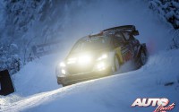 Sébastien Ogier, al volante del Ford Fiesta WRC, durante el Rallye de Suecia 2017, puntuable para el Campeonato del Mundo de Rallyes WRC.