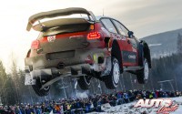 Craig Breen, al volante del Citroën C3 WRC, durante el Rallye de Suecia 2017, puntuable para el Campeonato del Mundo de Rallyes WRC.