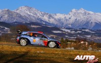 Dani Sordo, al volante del Hyundai i20 Coupé WRC, durante el Rallye de Montecarlo 2017, puntuable para el Campeonato del Mundo de Rallyes WRC.