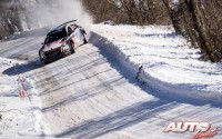 Kevin Abbring, al volante del Hyundai i20 R5 WRC2, durante el Rallye de Montecarlo 2017, puntuable para el Campeonato del Mundo de Rallyes WRC2.