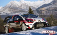 Jari-Matti Latvala, al volante del Toyota Yaris WRC, durante el Rallye de Montecarlo 2017, puntuable para el Campeonato del Mundo de Rallyes WRC.