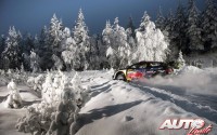 Sébastien Ogier, al volante del Ford Fiesta WRC, durante el Rallye de Suecia 2017, puntuable para el Campeonato del Mundo de Rallyes WRC.