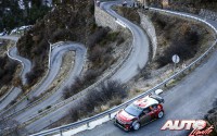 Stéphane Lefebvre, al volante del Citroën C3 WRC, durante el Rallye de Montecarlo 2017, puntuable para el Campeonato del Mundo de Rallyes WRC.