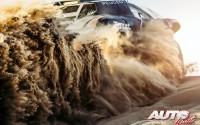 Carlos Sainz, al volante del Peugeot 2008 DKR16, durante los test realizados en las dunas de Erfoud (Marruecos) antes del Rally Dakar 2016.