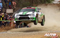 Pontus Tidemand, al volante del Skoda Fabia R5 WRC2, durante el Rallye de México 2017, puntuable para el Campeonato del Mundo de Rallyes WRC2.