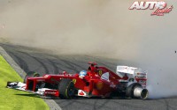 Fernando Alonso, al volante del Ferrari F2012, en el accidente que protagonizó en la salida del Gran Premio de Japón 2012, disputado en el circuito de Suzuka y puntuable para el Campeonato del Mundo de F1 2012.