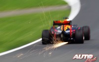 Daniel Ricciardo, al volante del Red Bull-Tag Heuer Renault RB12, durante una prueba del Campeonato del Mundo de Fórmula 1 2016.