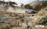 Hayden Paddon, al volante del Hyundai i20 Coupé WRC, durante el Rallye de México 2017, puntuable para el Campeonato del Mundo de Rallyes WRC.