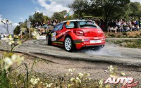 Yohan Rossel, al volante del Citroën DS3 R5 WRC2, durante el Rallye de Francia 2017, puntuable para el Campeonato del Mundo de Rallies WRC2.