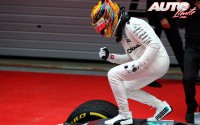 15_Lewis-Hamilton_GP-China-2017