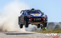 Thierry Neuville, al volante del Hyundai i20 Coupé WRC, vencedor del Rallye de Argentina 2017, puntuable para el Campeonato del Mundo de Rallies WRC.