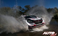 Elfyn Evans, al volante del Ford Fiesta WRC, durante el Rallye de Argentina 2017, puntuable para el Campeonato del Mundo de Rallies WRC.