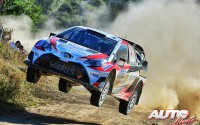 Jari-Matti Latvala, al volante del Toyota Yaris WRC, durante el Rallye de Argentina 2017, puntuable para el Campeonato del Mundo de Rallies WRC 2017.