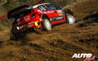 Kris Meeke, al volante del Citroën C3 WRC, durante el Rallye de Argentina 2017, puntuable para el Campeonato del Mundo de Rallies WRC.