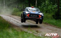 Dani Sordo, al volante del Hyundai i20 Coupé WRC, durante el Rallye de Polonia 2017, puntuable para el Campeonato del Mundo de Rallies WRC.