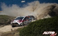 Jari-Matti Latvala, al volante del Toyota Yaris WRC, durante el Rallye de Italia 2017, puntuable para el Campeonato del Mundo de Rallyes WRC.
