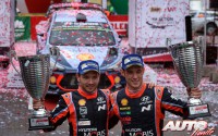 Thierry Neuville y Nicolas Gilsoul, a bordo del Hyundai i20 Coupé WRC, vencedores del Rallye de Polonia 2017, puntuable para el Campeonato del Mundo de Rallies WRC.