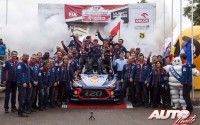 Thierry Neuville y Nicolas Gilsoul, a bordo del Hyundai i20 Coupé WRC, vencedores del Rallye de Polonia 2017, puntuable para el Campeonato del Mundo de Rallies WRC.