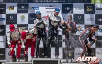 Podio del Rally de Italia 2017. De izquierda a derecha: Miikka Anttila y Jari-Matti Latvala (Toyota), Martin Järveoja con Ott Tänak (Ford) y Nicolas Gilsoul junto a Thierry Neuville (Hyundai).