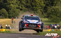 Dani Sordo, al volante del Hyundai i20 Coupé WRC, durante el Rally de Alemania 2017, puntuable para el Campeonato del Mundo de Rallies WRC.