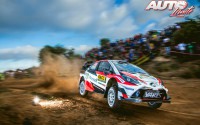 Esapekka Lappi, al volante del Toyota Yaris WRC, durante el Rally de España 2017, puntuable para el Campeonato del Mundo de Rallies WRC.