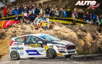 Nil Solans, al volante del Ford Fiesta R2T WRC3, durante el Rally de España 2017, puntuable para el Campeonato del Mundo de Rallies WRC3.