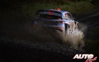 Dani Sordo, al volante del Hyundai i20 Coupé WRC, durante el Rally de Gran Bretaña 2017, puntuable para el Campeonato del Mundo de Rallies WRC.