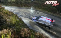 Thierry Neuville, al volante del Hyundai i20 Coupé WRC, durante el Rally de Gran Bretaña 2017, puntuable para el Campeonato del Mundo de Rallies WRC.