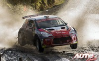 Simone Tempestini, al volante del Citroën DS3 R5 WRC2, durante el Rally de Gran Bretaña 2017, puntuable para el Campeonato del Mundo de Rallies WRC2.