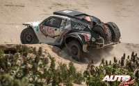 Oscar Fuertes, al volante del SsangYong Tivoli DKR, durante la 5ª etapa del Rally Dakar 2018, disputada entre San Juan de Marcona y Arequipa (Perú).