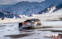 Stéphane Peterhansel, al volante del Peugeot 3008 DKR Maxi, durante el Rally Dakar 2018.