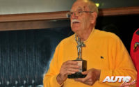 Como fundador y propietario de los Pub Seis Peniques entre 1972 y 1982, Víctor Fernández fue homenajeado en la entrega del Trofeo Seis Peniques a los vencedores del I Rally de Regularidad Históricos Becerril de la Sierra 2018.