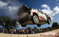 Ott Tänak, al volante del Toyota Yaris WRC, ganador del Rally de Argentina 2018, puntuable para el Campeonato del Mundo de Rallies WRC.