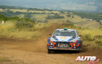 Hayden Paddon, al volante del Hyundai i20 Coupé WRC, durante el Rally de Italia 2018, puntuable para el Campeonato del Mundo de Rallies WRC.