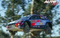 Thierry Neuville, al volante del Hyundai i20 Coupé WRC, vencedor del Rally de Portugal 2018, puntuable para el Campeonato del Mundo de Rallies WRC.