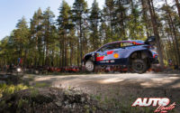 Thierry Neuville, al volante del Hyundai i20 Coupé WRC, durante el Rally de Finlandia 2018, puntuable para el Campeonato del Mundo de Rallies WRC.