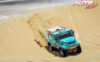 Gerard De Rooy, al volante del Iveco Powerstar 4x4, durante el Rally Dakar 2019.